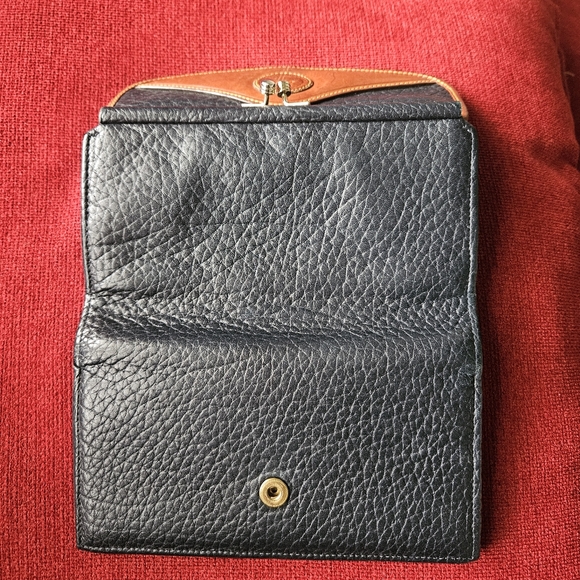Dooney & Bourke🦆 Vintage Wallet. - Picture 7 of 9